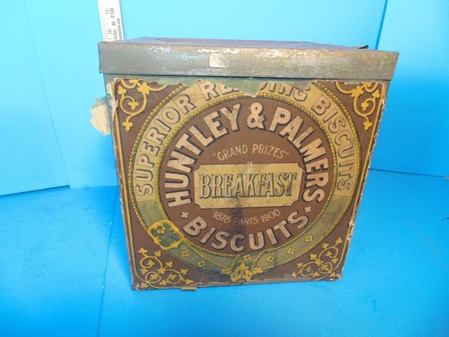 Huntley & Palmer Biscuit Tin (1 of 3)