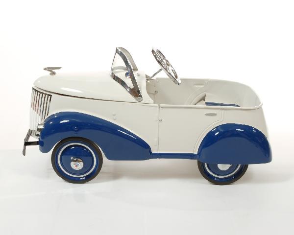White and blue Garton 1937 Ford pedal car restored : White and blue Garton 1937 Ford pedal car restored by Bob Sain