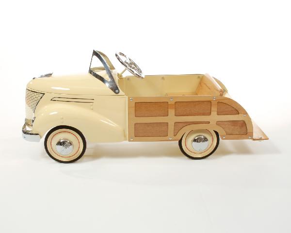 Tan Garton 1937 Ford Woody pedal car: Tan Garton 1937 Ford Woody pedal car