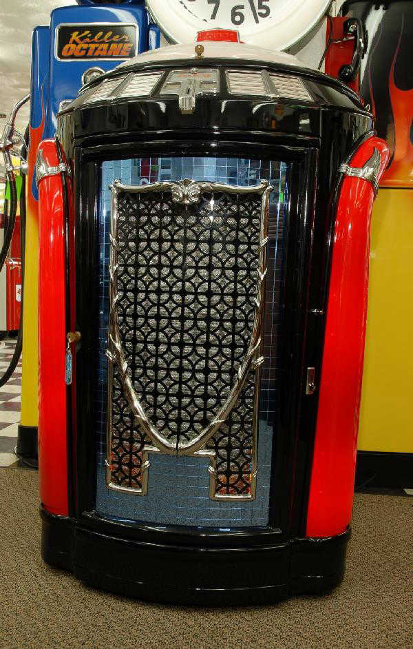 190 Seeburg Model 148ML 1948 Aluminum Trashcan jukebox
