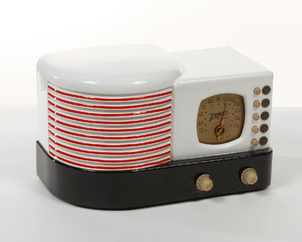 Art Deco Zenith white and red radio: Art Deco Zenith white and red radio