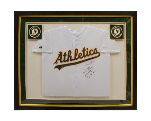 Athletics uniform shirt, autographed, Vida Blue, 1: Athletics uniform shirt, autographed, Vida Blue, 1971 Cy Young
