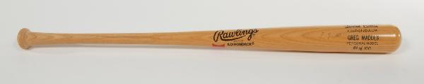Greg Maddux signed Rawlings Adirondack bat, 81/10: Greg Maddux signed Rawlings Adirondack bat, 81/100
