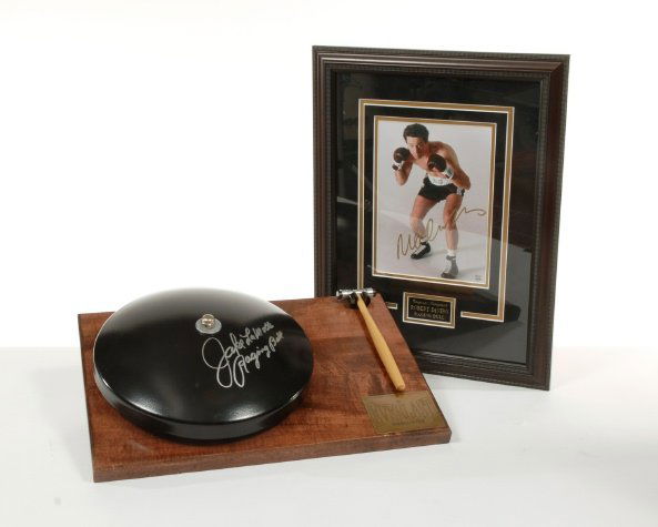 Jake Lamotta autographed and framed photo with mou: Jake Lamotta autographed and framed photo with mounted boxing ring bell