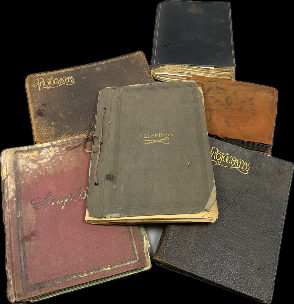 Traveling Scrapbooks (1 of 9)