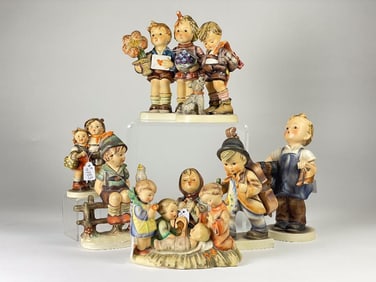 Hummel 8 Piece Figurine Lot