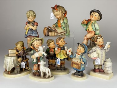 Hummel 8 Piecer Figurine Lot