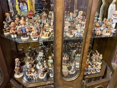 Hummel Shelf Lot