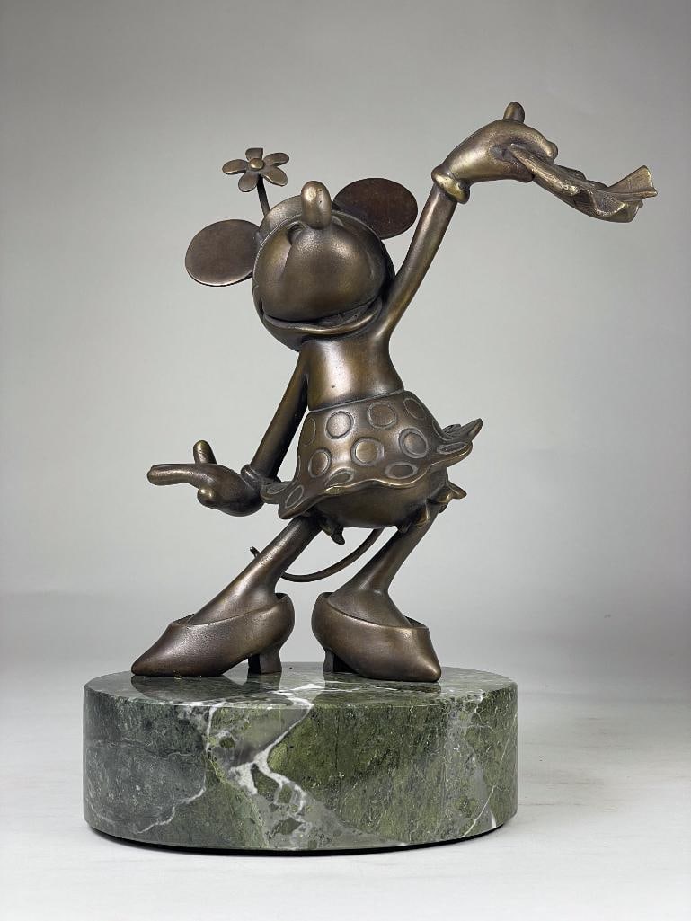 Hudson Creek Simply Minnie Bronze Figurine with original Box: Hudson Creek Simply Minnie bronze figurine with original box Low Estimate: 50, High Estimate: 1000 This lot is from the Jack and Bette Lessard extensive pewter figurine collection. Descriptions, title
