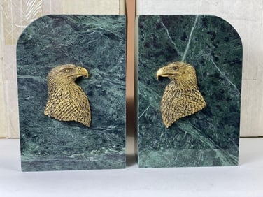 2 Piece Hudson Creek Bookend Lot