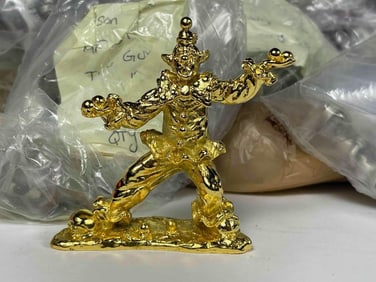 Hudson Creek Miniature Figurine Bag Lots