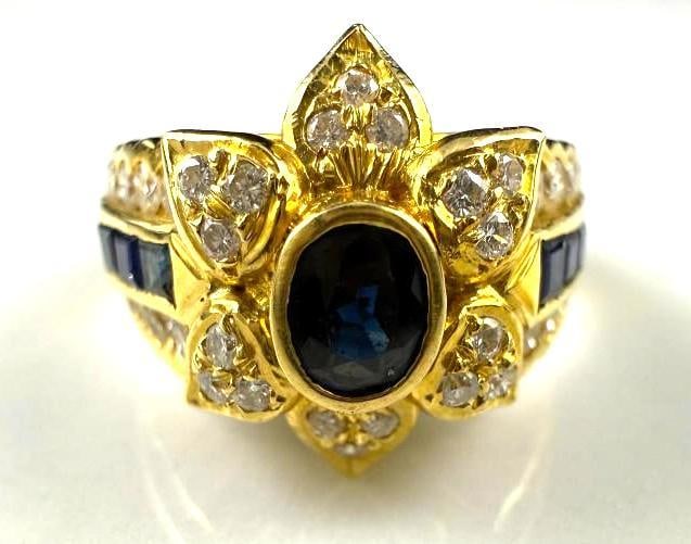 18k Yellow Gold Ring with Diamonds and Sapphires (1 of 5)
