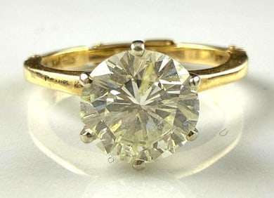 14k Yellow Gold Ring with Diamond