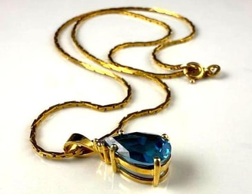 14k Yellow Gold Necklace with Pendant with Blue Stone