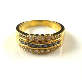 18k Gold Ring with Diamonds and Sapphires