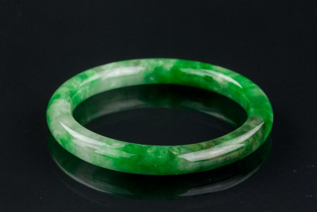 Burma Green Jadeite Bangle with GIA Certificate (1 of 11)