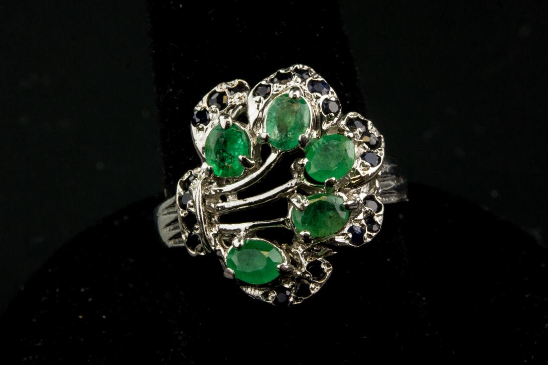 Sterling Silver Emerald & Sapphire Ring RV$400 (1 of 3)