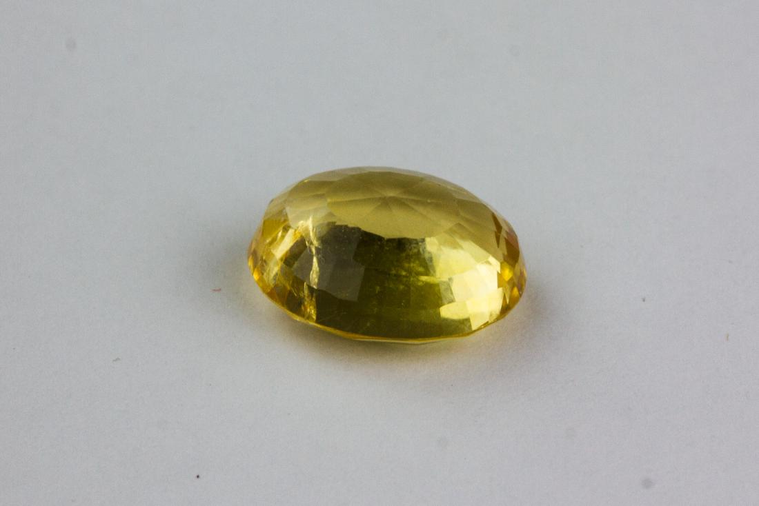 3.65ct Genuine Oval Shape Citrine Gemstone RV$100 (1 of 3)