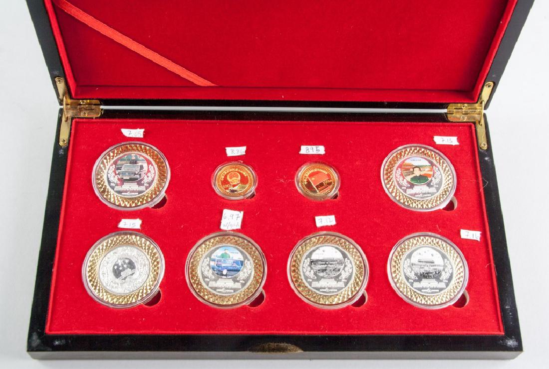 2009 China Founding 60 Year Commemorative Coin Set: 2009 China nation founding 60 years commemorative coin set; obverse engraved Tian An Men and different chairmen in history, lettering "Guo He Guo 60 Zhou Nian Hua Dan; reverse engraved China national