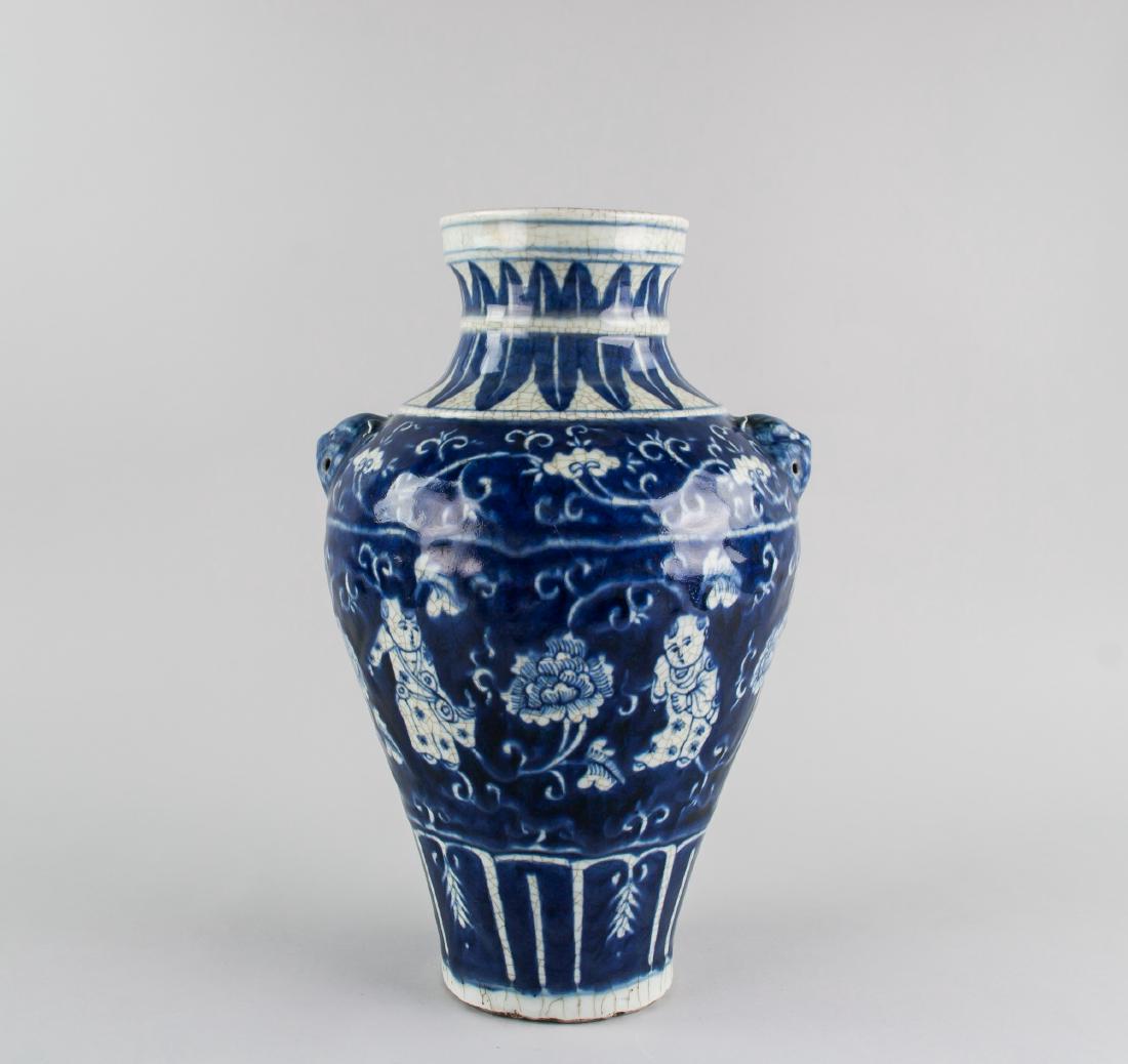Chinese Blue and White Porcelain Vase Jiajing Mark (1 of 10)