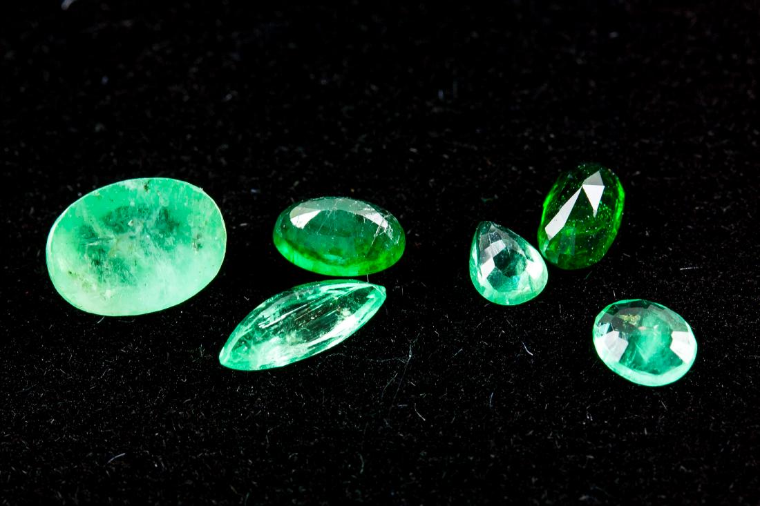 2.0ct Genuine Emerald Loose Gemstones RV $200 (1 of 4)