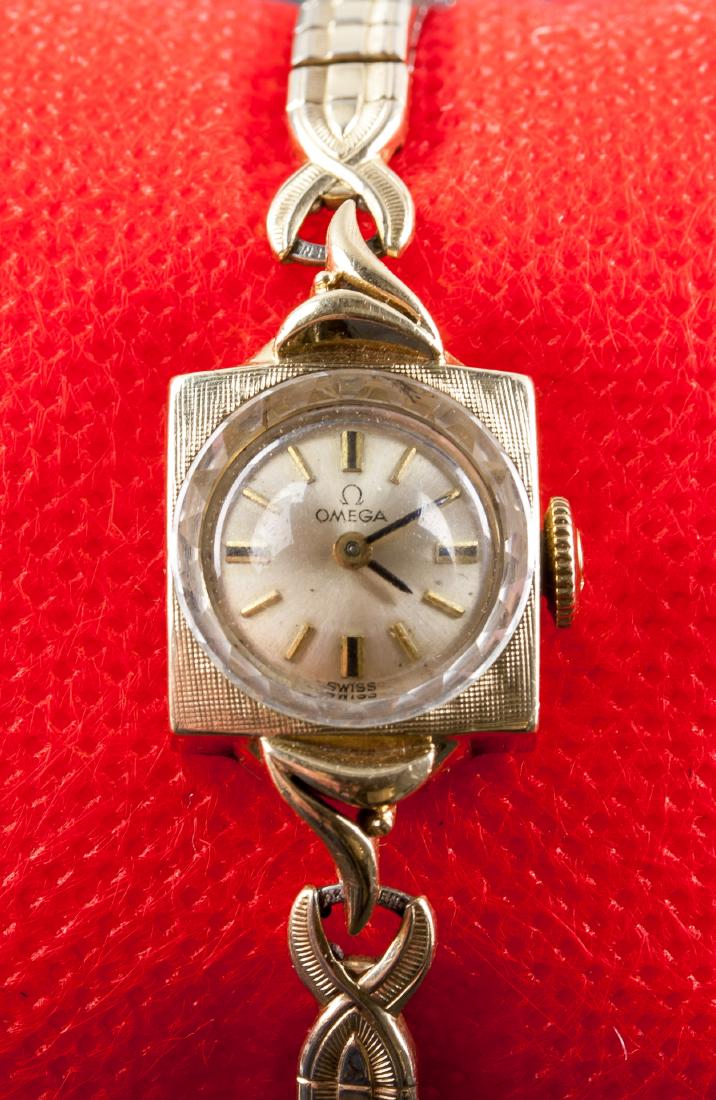 Vintage Swiss Omega Ladies' Watch (1 of 5)