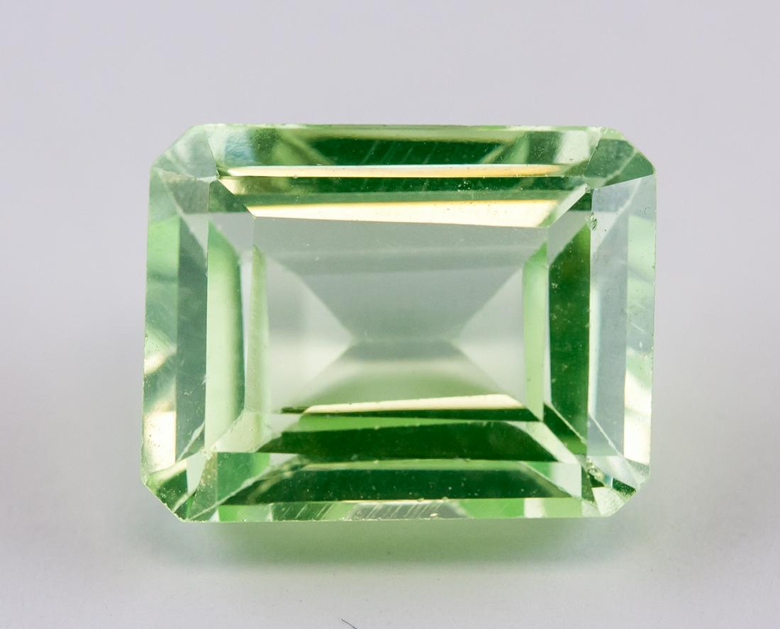 12 Ct Emerald Cut Green Natural Peridot Gemstone (1 of 4)