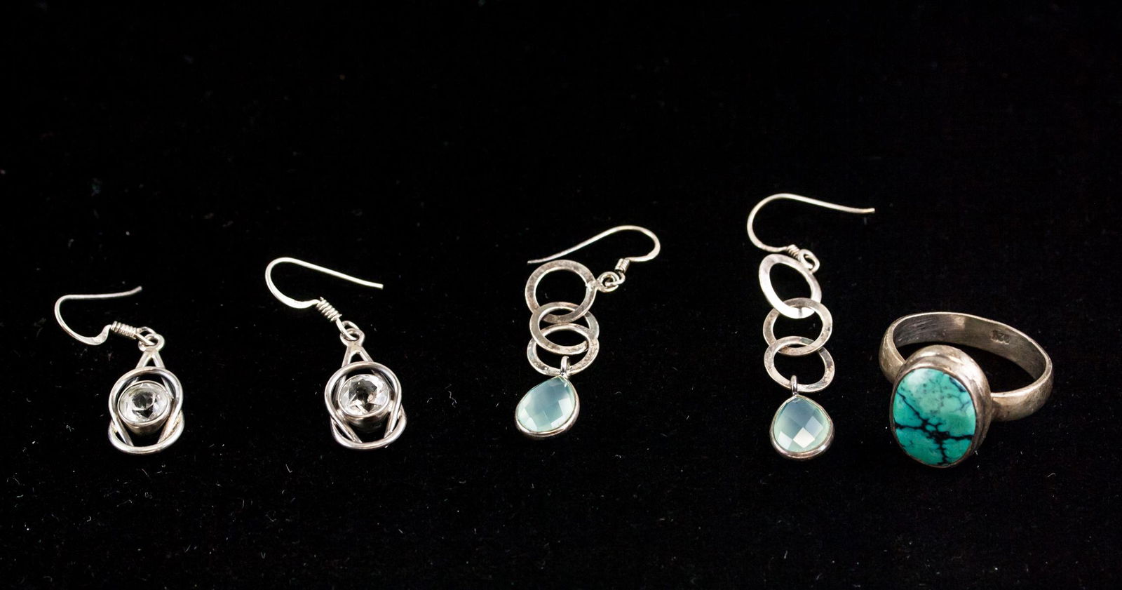 5 Assorted 925 Silver Earring & Turquoise Ring: Five (5) assorted Chinese jewellery. Of two pairs of earrings. Stamped 925 sterling silver, set with unknown gem stones. One stamped 925 sterling silver turquoise ring. Ring Size: 7, 12.66 grams (tota