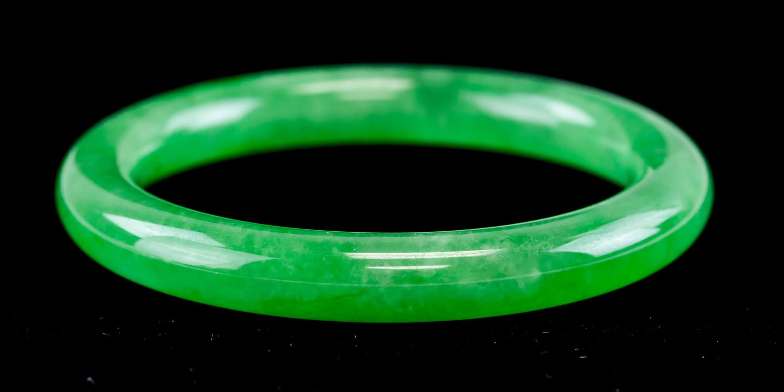 Burma Green Jadeite Carved Bangle (1 of 4)