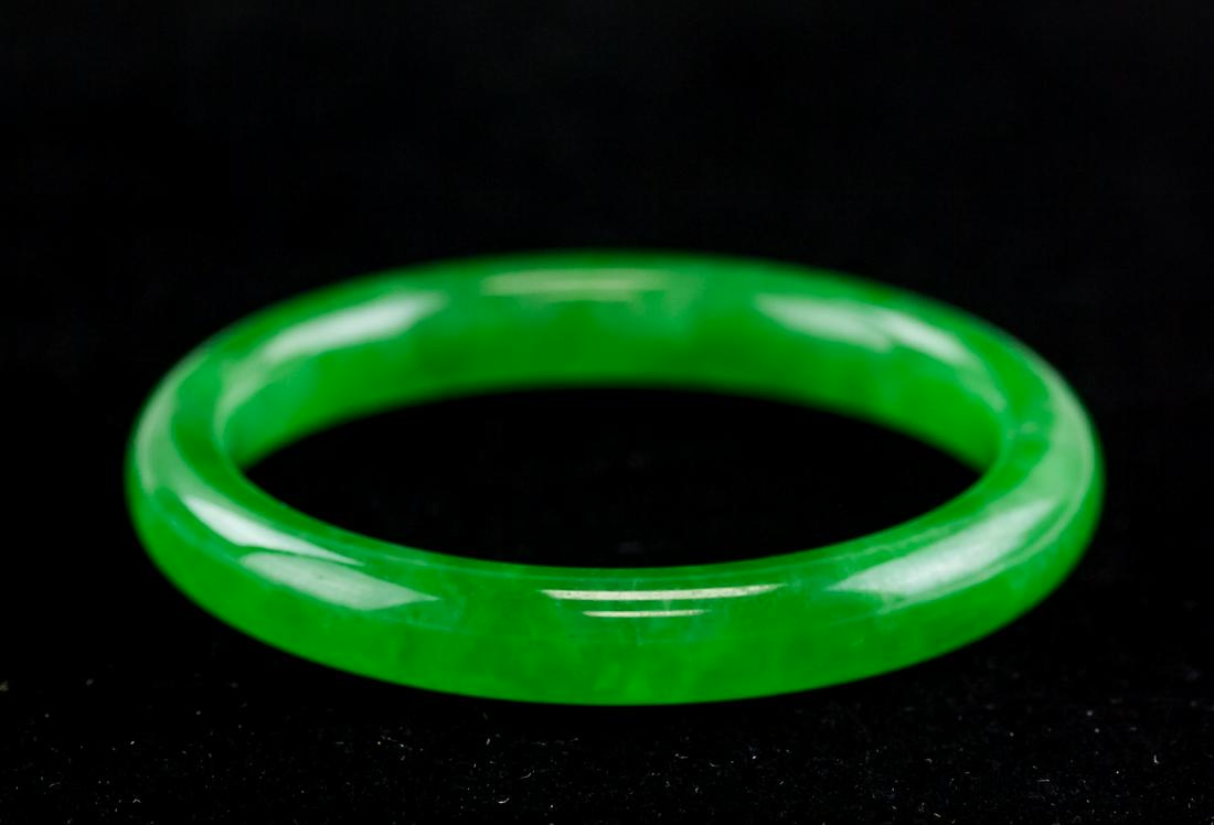 Burma Green Jadeite Carved Bangle GIA Certificate (1 of 5)
