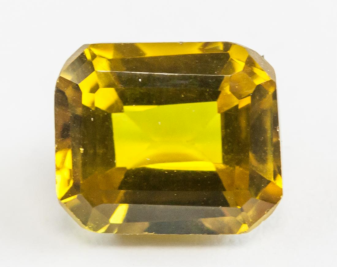 2.65ct Emerald Cut Yellow Alexandrite Gemstone GGL (1 of 4)