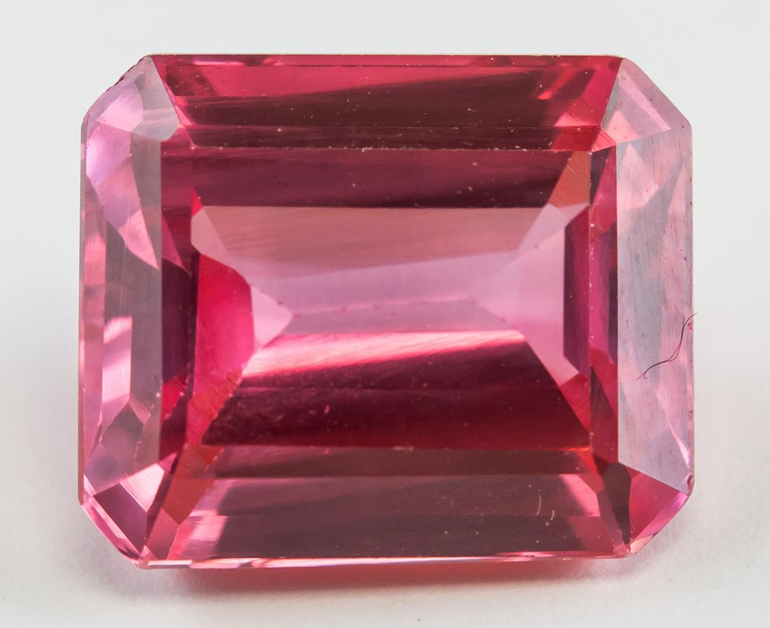 14.25ct Emerald Cut Pinkish Orange Sapphire GGL (1 of 4)