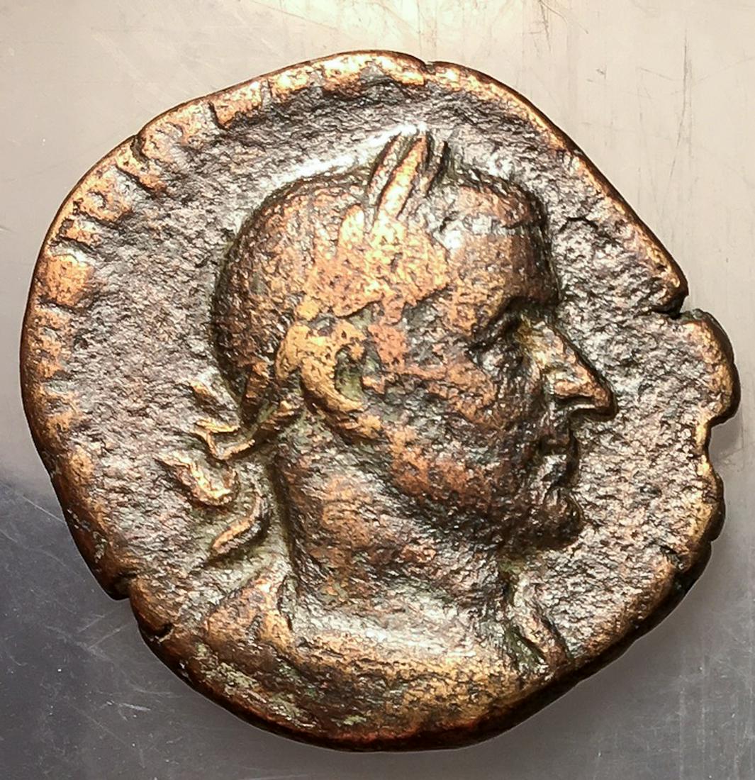 251-253 Roman Empire Trebonianus Gallus Sestertius (1 of 2)