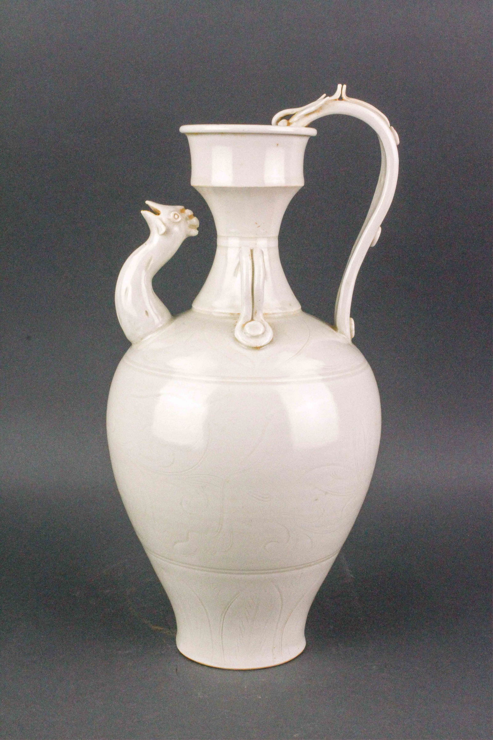 Chinese White Porcelain Chicken-head  Ewer (1 of 7)