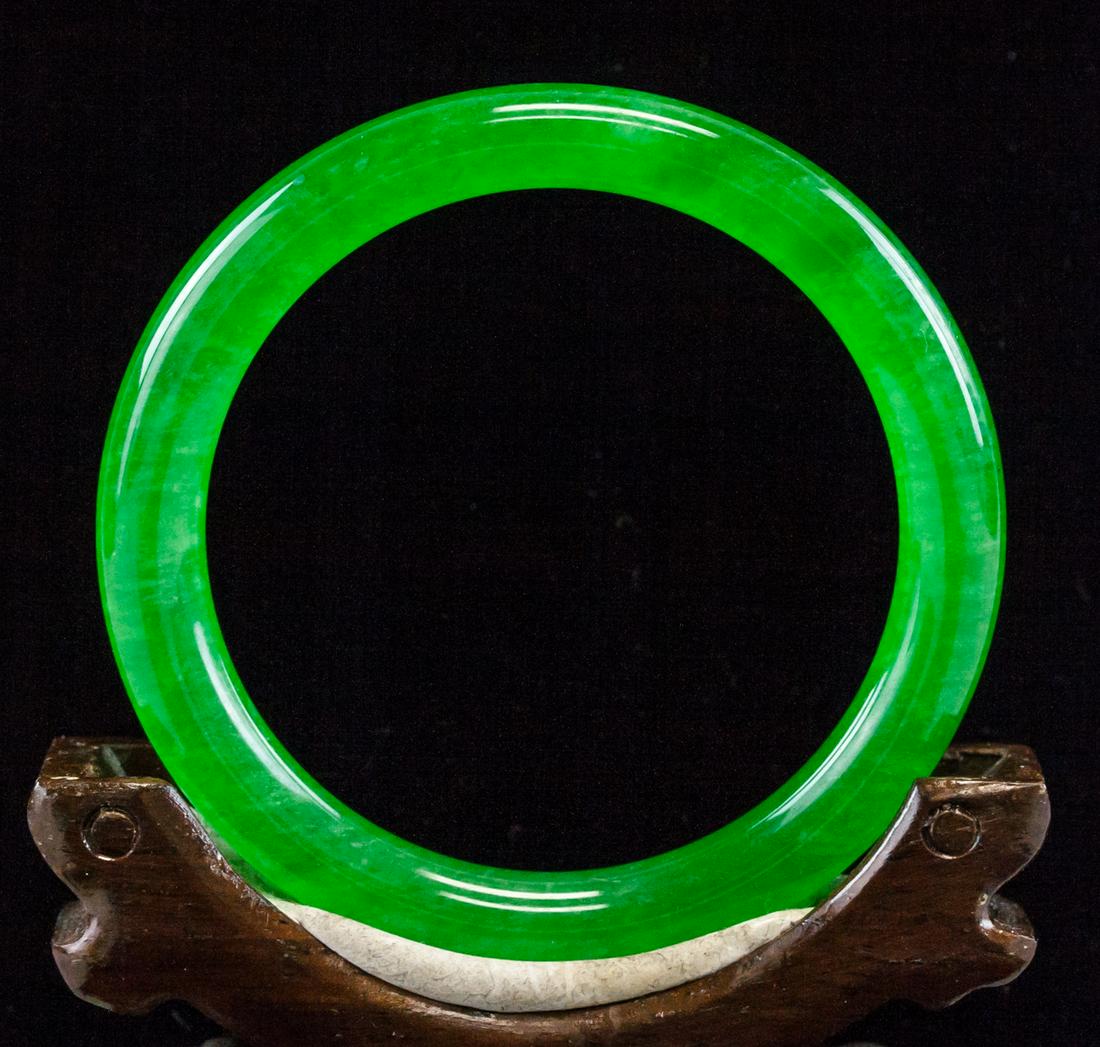 Chinese Green Jadeite Bangle (1 of 4)