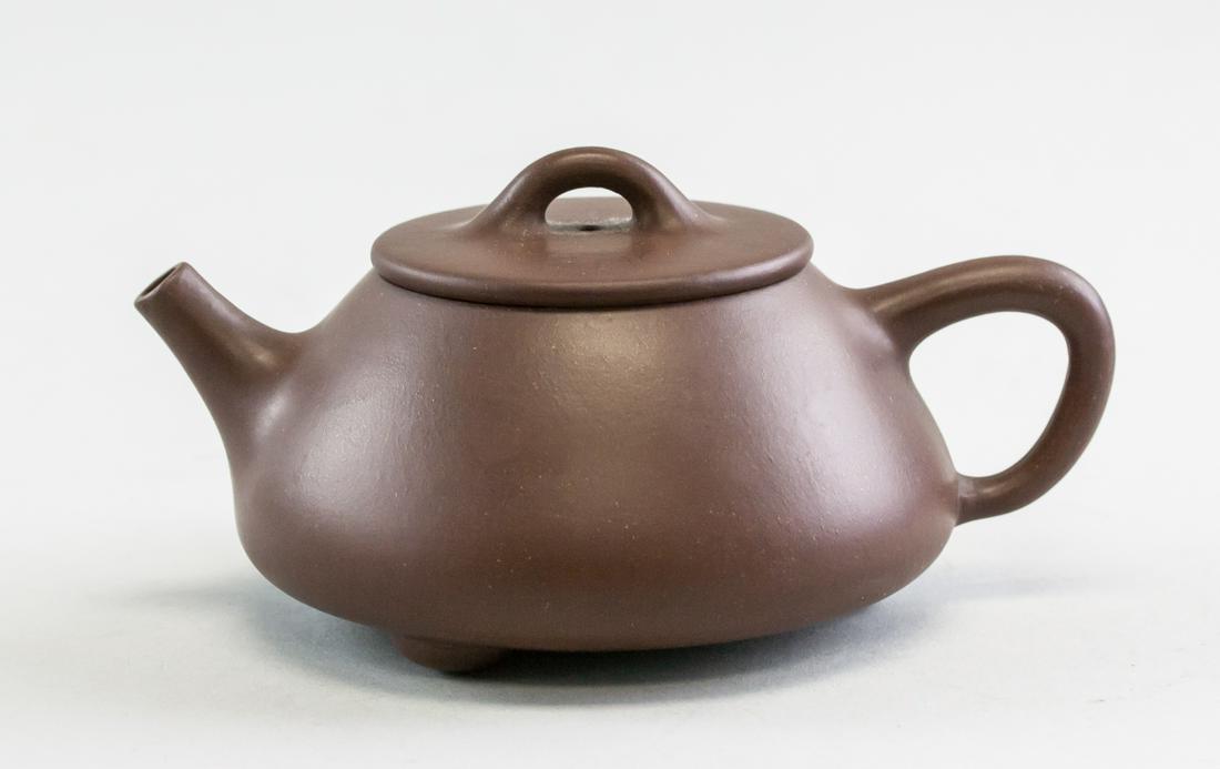 Chinese Zisha Teapot (1 of 6)