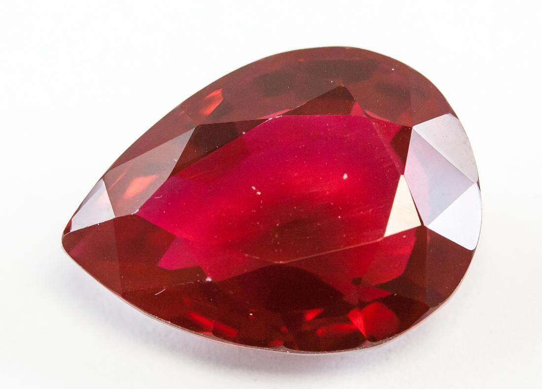 22.65ct Pear Cut Red Natural Ruby GGL (1 of 4)