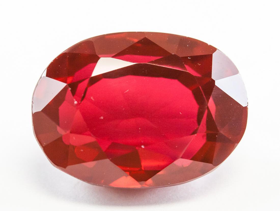 38.55ct Oval Cut Blood Red Natural Ruby GGL (1 of 4)