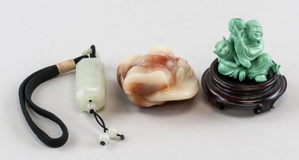 Lot of Three Assorted Chinese Pendant & Figure (1 of 6)