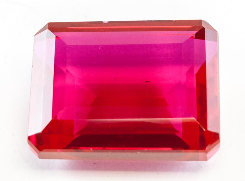 101.50ct Emerald Cut Pink Natural Ruby GGL (1 of 4)