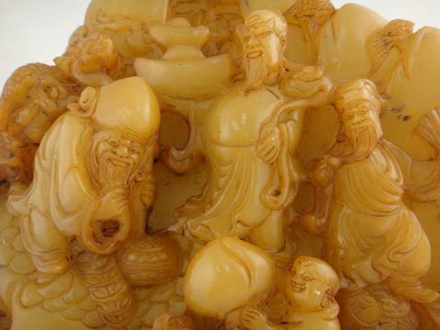 Fine Large Shoushan Tianhuang Carving of Immortals - 3