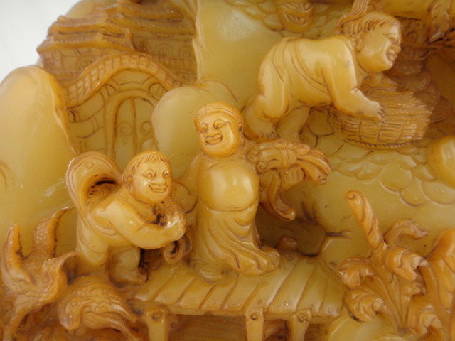 Fine Large Shoushan Tianhuang Carving of Immortals - 4