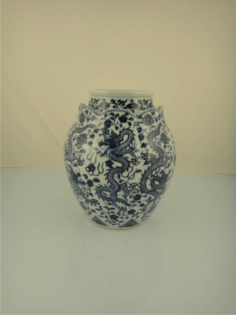 Blue & White Porcelain Jar Ming Wan Li Mark: BLUE & WHITE PORCELAIN JAR MING WAN LI MARK Chinese blue and white porcelain jar; six-character Ming Wanli Mark 9" tall, 7 1/2" diameter | PORCELAIN