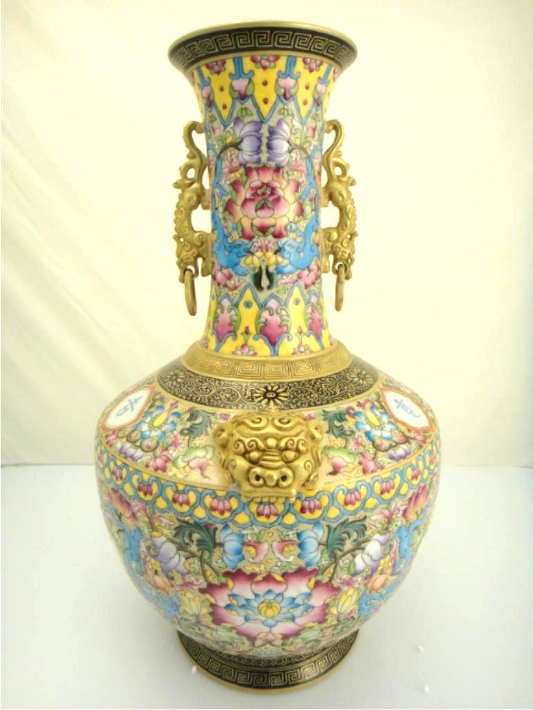 Antique Chinese Famille Rose Gold Gilt Vase
