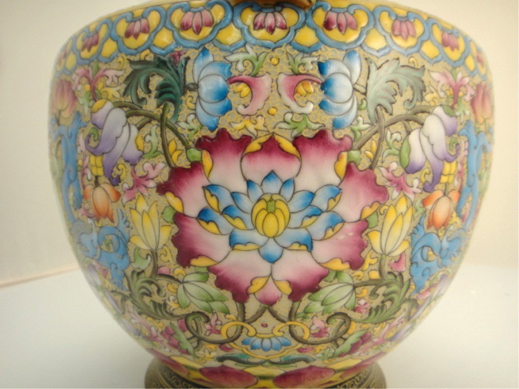 Antique Chinese Famille Rose Gold Gilt Vase - 7