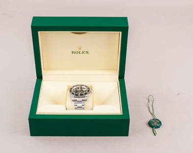 Rolex Submariner Date 40mm 116610LN Watch: Menâ€™s watch, marked Rolex Submariner Date, Superlative Chronometer, Swiss made. Featuring Oystersteel with a 40mm diameter case, bracelet and clasp; with scratch-resistant sapphire cover. Black