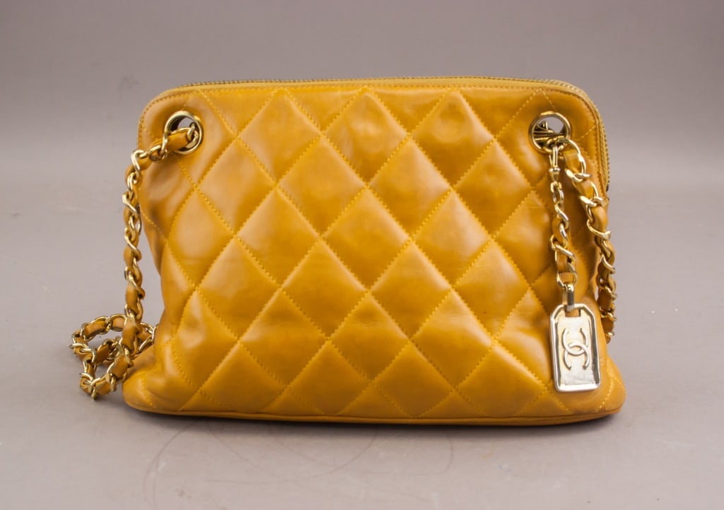 Chanel Matelasse Quilted Leather Shoulder Bag (1 of 8)