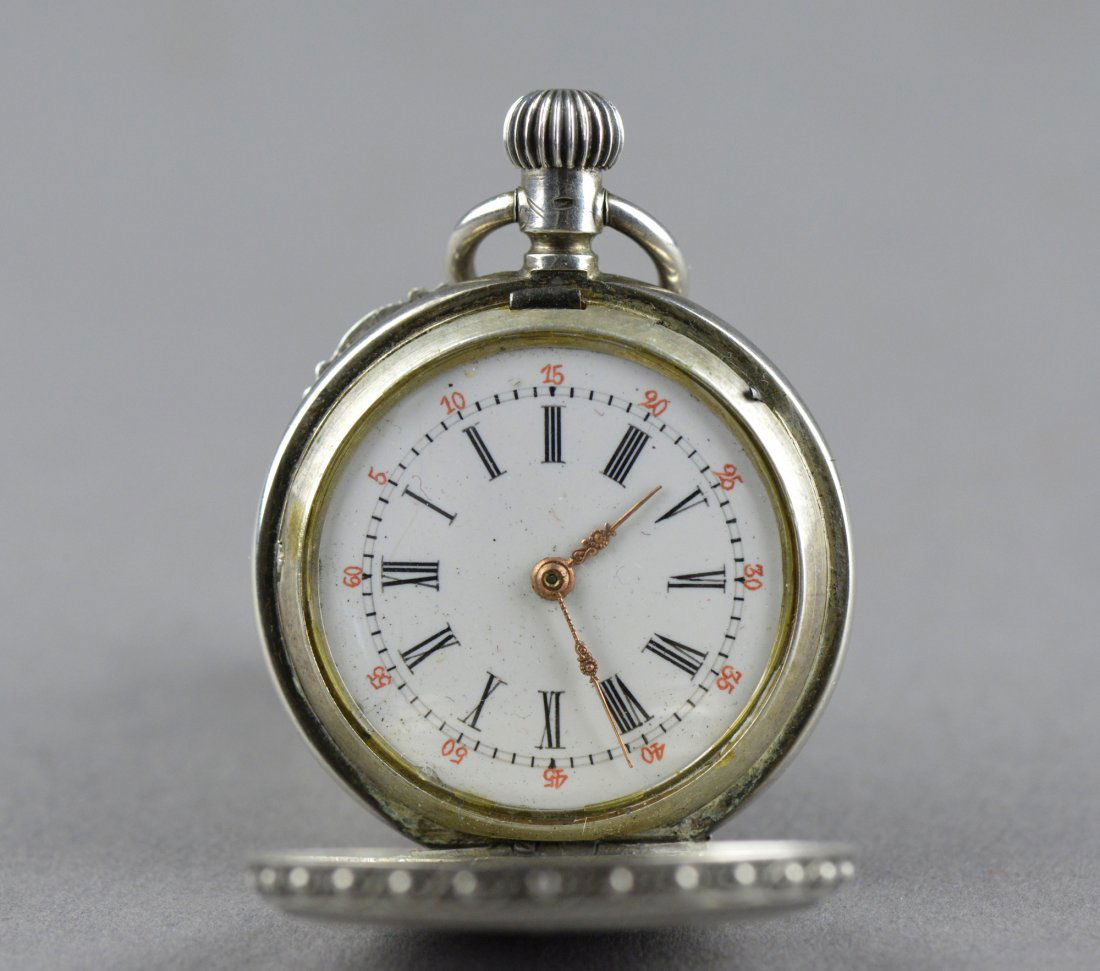 Chinese Silver Pocket Watch: Circa 1890 Labelle Ladies Pocket Watch 800 Silver Case, D: 3.5 cm, 33 grams Ingraved La Belle K&M 800