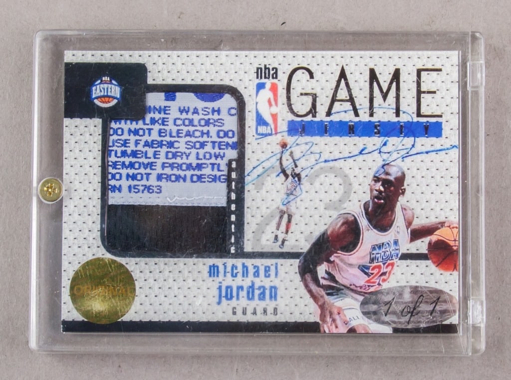Fleer NBA Michael Jordan Jersey Card (1 of 9)