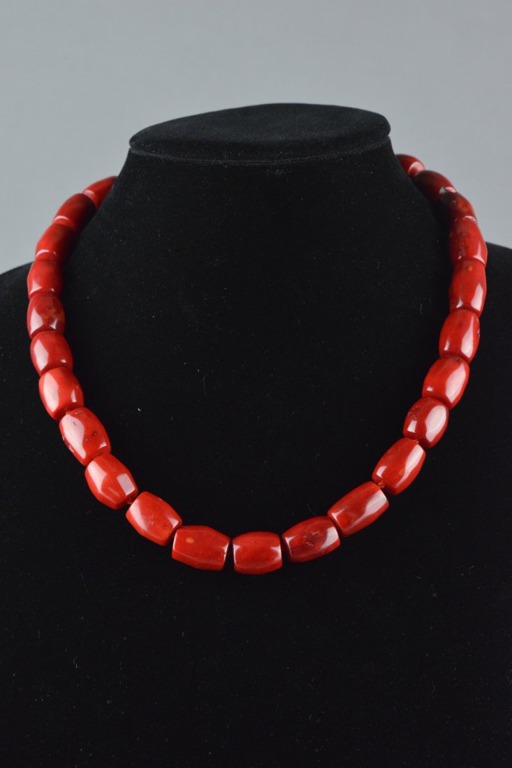 Chinese Carved Coral Necklace w/ Rectangular Beads: Chinese carved coral necklace with cinnabar rectangular beads; L 25 cm, 146 grams
